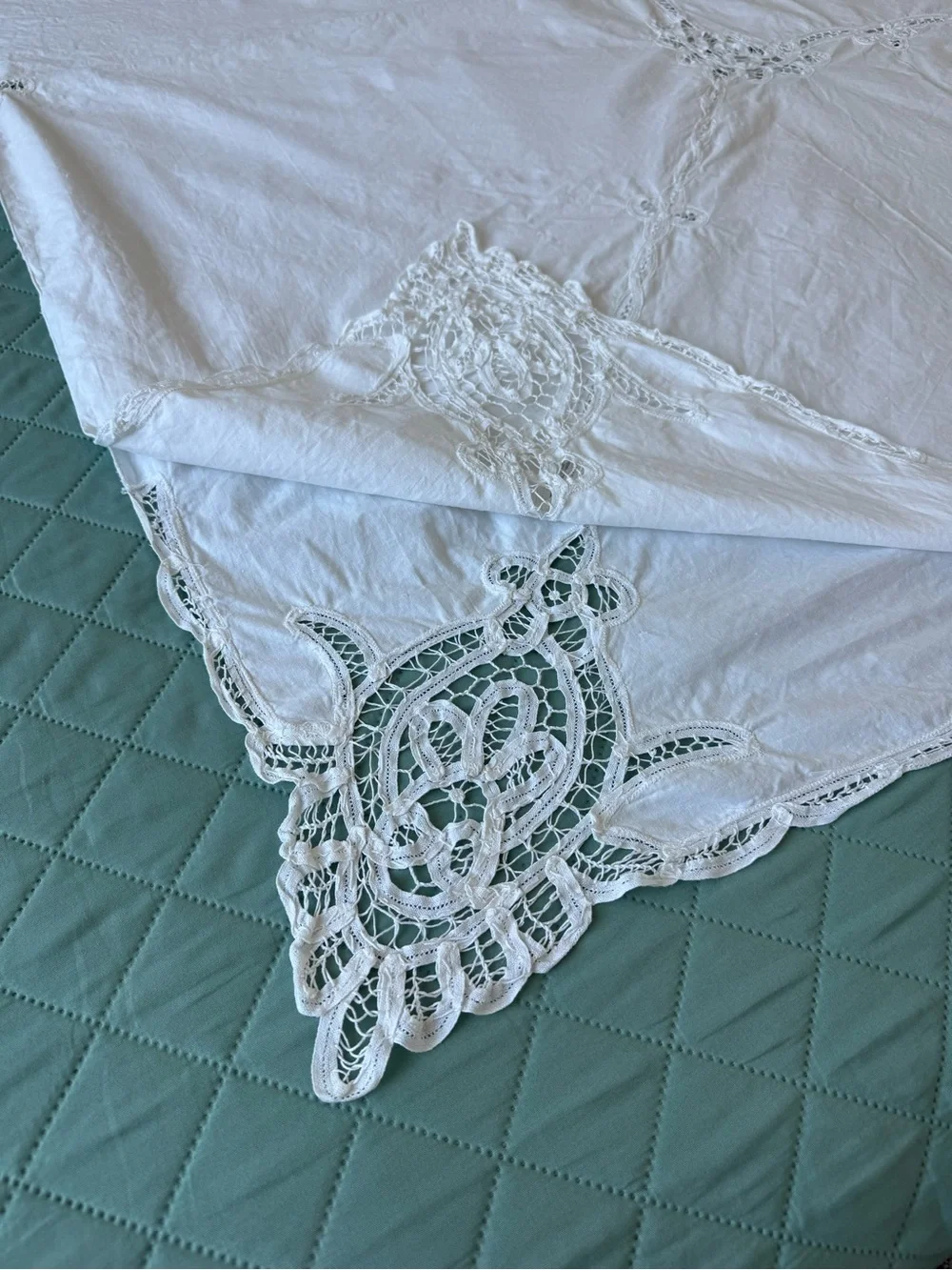 Vintage Cotton Lace Tablecloth Heirloom Cottagecore Farmhouse Large Ivory 63x97